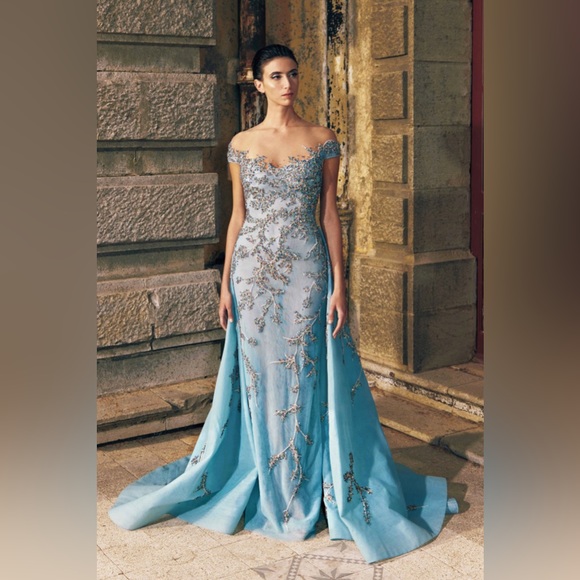 TONY WARD RTW SAMPLE SALE!! SS 2023 #30 Light Cobalt blue beaded gown - Picture 5 of 8